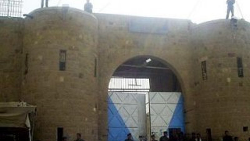 Yemen'de 1200 mahkum firar etti