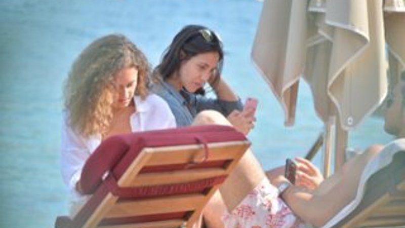 Zehra Çilingiroğlu Bodrum'da tatilde