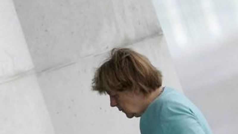 Merkel'in yorgun hali şaşırttı