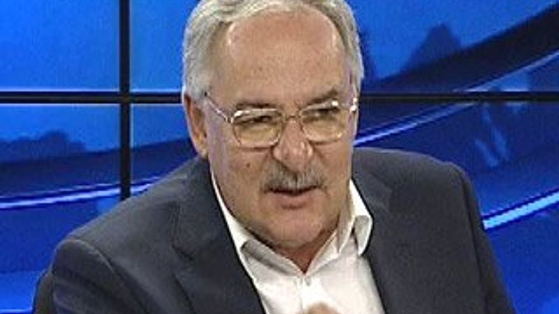 Haluk Koç'tan Halaçoğlu'na: Sus kenara otur sen kimsin