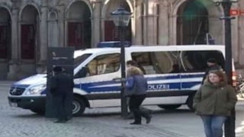 Almanya'da okula saldırı alarmı