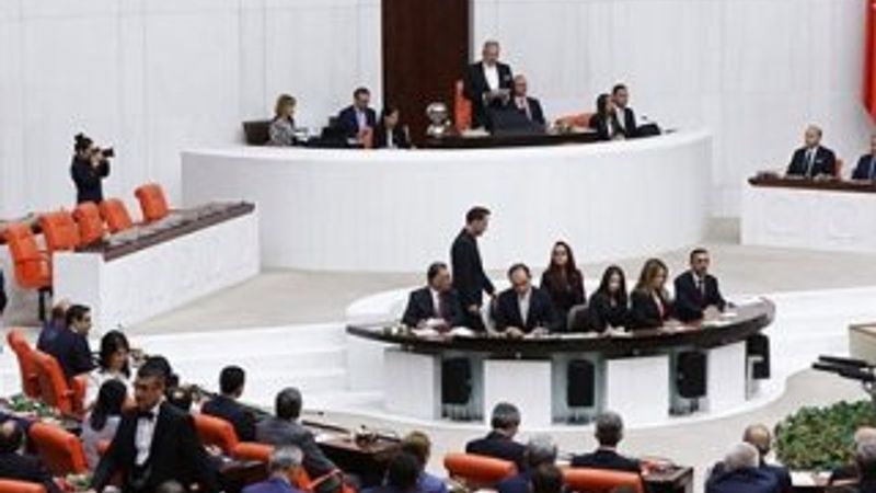 Lübnan Tezkeresi Meclis'ten geçti