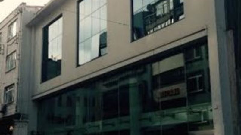 Mimarlar Odası'nın binası projeye aykırı çıktı