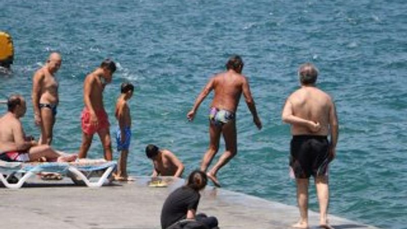 İstanbul boşaldı sahiller doldu