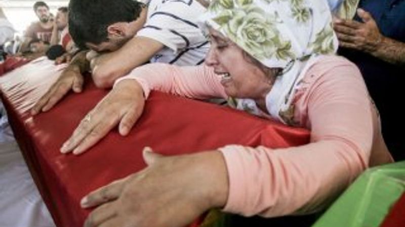 Suruç'ta çocuklarını kaybeden acılı anneler yürek burktu