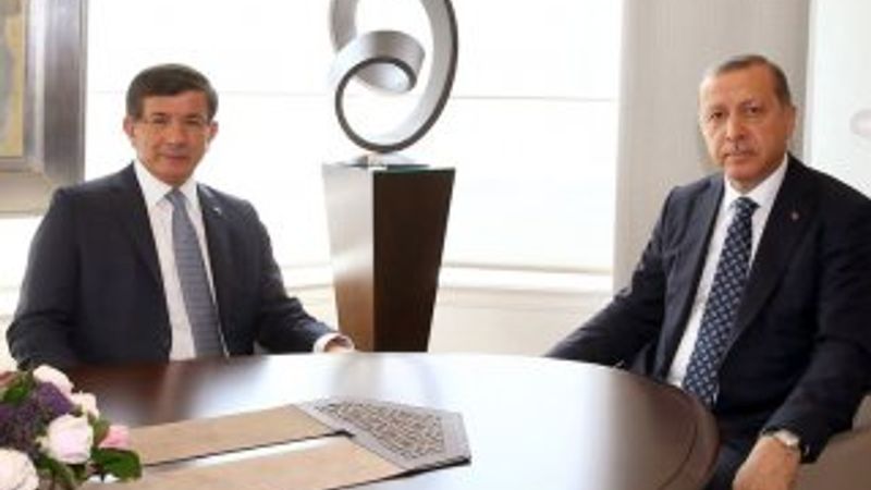 Erdoğan Başbakan Davutoğlu'nu makamında kabul etti