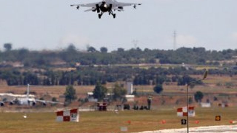 Türk jetleri PKK kamplarını vurdu
