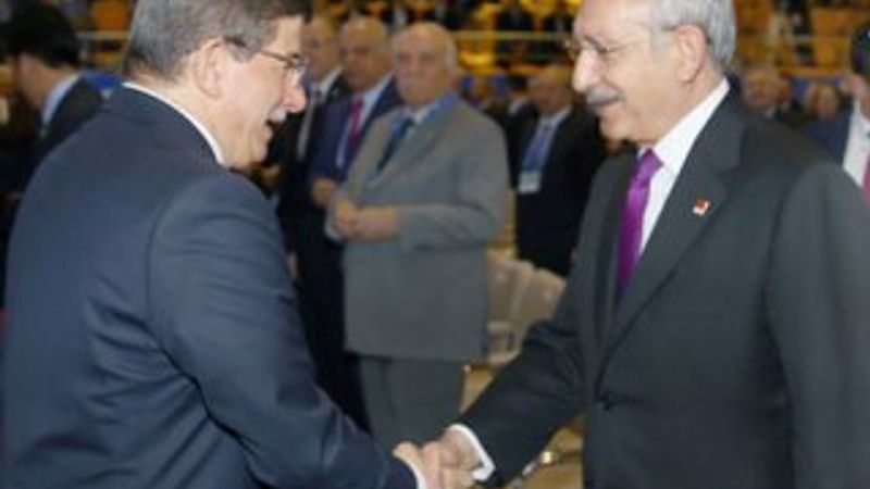 Ahmet Davutoğlu ile Kemal Kılıçdaroğlu bir araya geldi