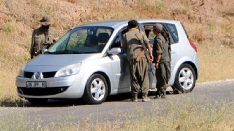 PKK Tunceli'de yol kesti