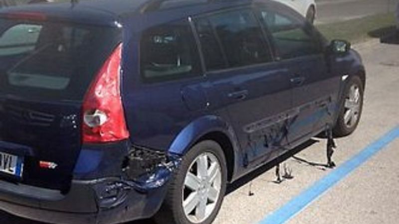 İtalya'da rekor sıcaktan araba eridi