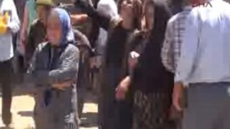 Şehidin annesi Kürtçe ağıtlar yaktı