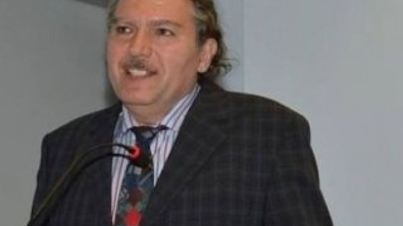 HDP paylaşımı yüzünden kovulan Prof Şentürk konuştu