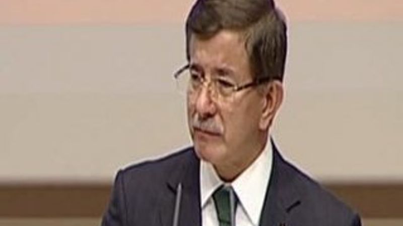 Başbakan Ahmet Davutoğlu gözyaşlarına hakim olamadı