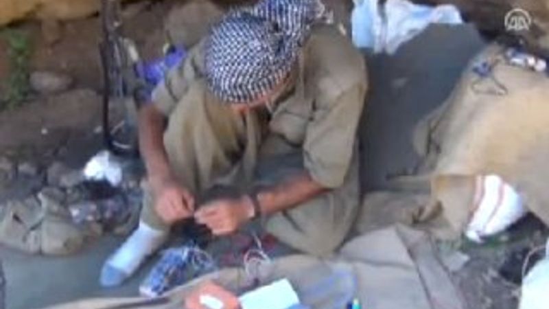 Hakkari'de 5 PKK'lı bomba yerleştirirken öldürüldü