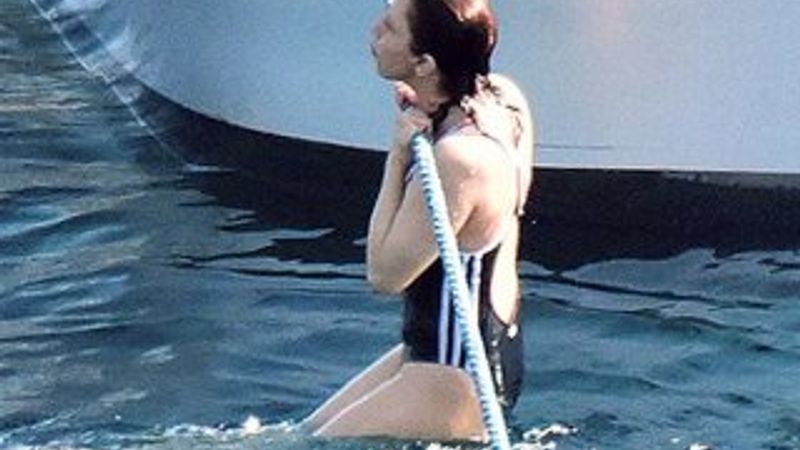 Sertab Erener barfiks çekti