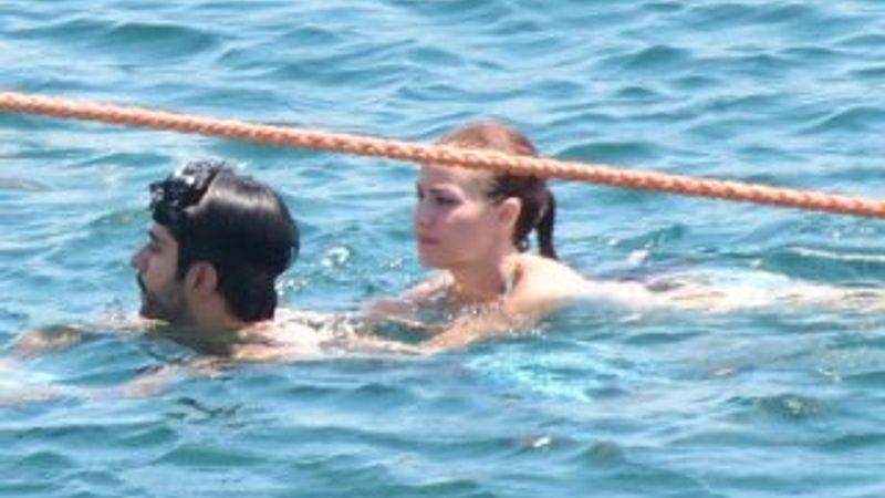 Fahriye Evcen ile Burak Özçivit tatilde