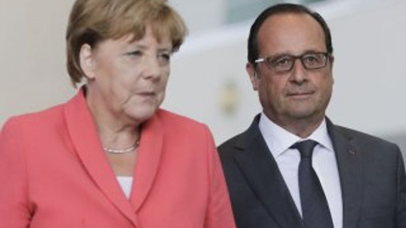 Merkel ve Hollande sığınmacılarla ilgili konuştu