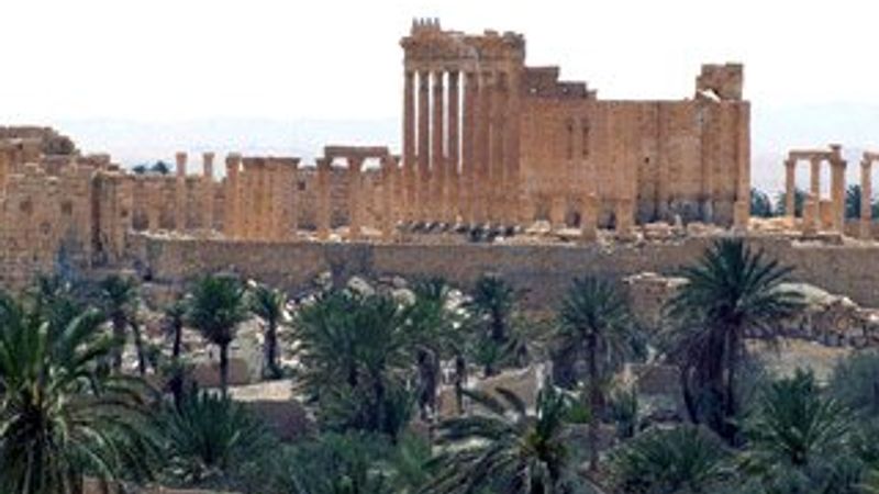 IŞİD Palmira'da antik tapınağı havaya uçurdu