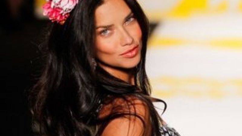 Adriana Lima'dan bozkurt açıklaması