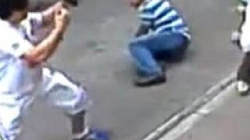 Aksaray'da esnafı döven İrlandalı turist konuştu