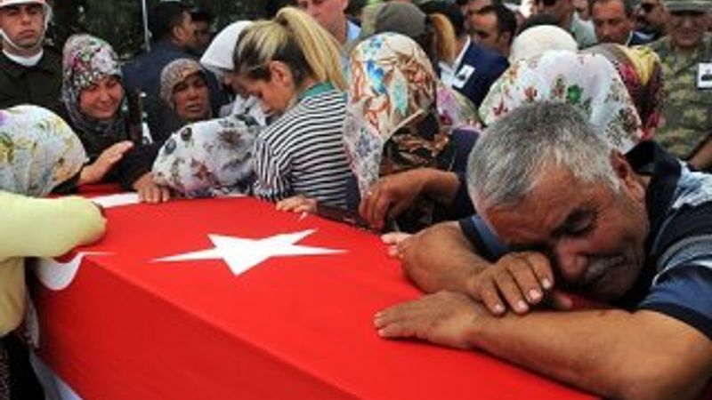 Diyarbakır şehidine memleketinde son görev