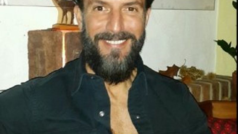 Lastik adam Harun Tan