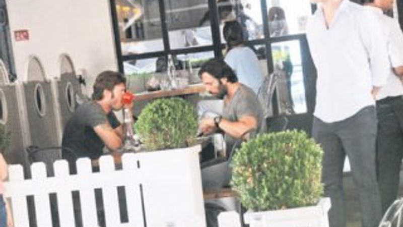 Kıvanç Tatlıtuğ küçük hayranını görmezden geldi