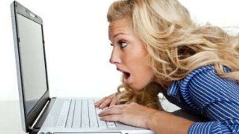 Evlilik terapisti: Sevgilinizi Facebook'tan silin