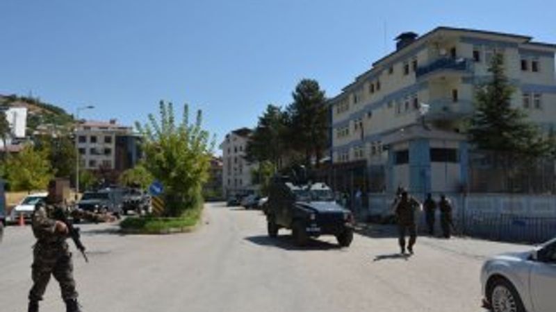 Hakkari'de teröristler sivil öldürdü
