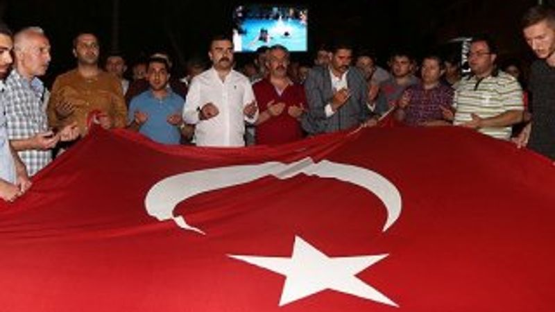 Yurt genelinde teröre tepki gösterileri düzenlendi