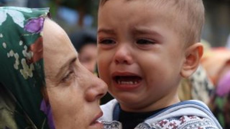 Şehit polis Burak Zor'un 1,5 yaşındaki oğlunun gözyaşları