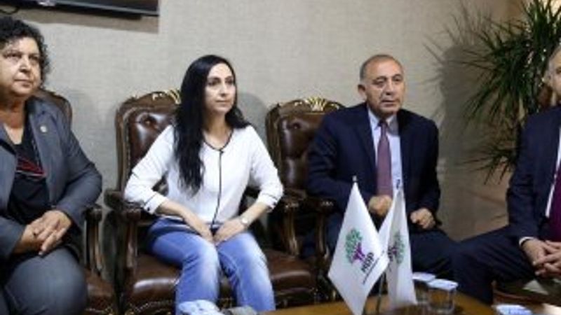 CHP'den HDP'ye geçmiş olsun ziyareti