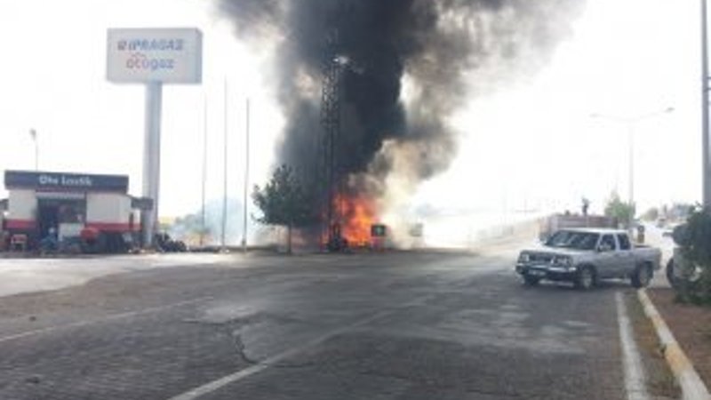 Adıyaman'daki petrol istasyonunda çıkan yangın korkuttu