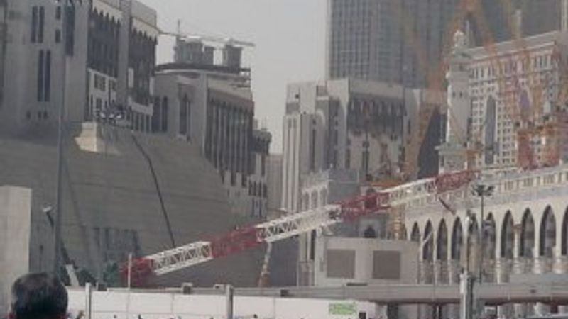 İnşaat şirketi Kabe'de devrilen vinçle ilgili takdir-i ilahi dedi