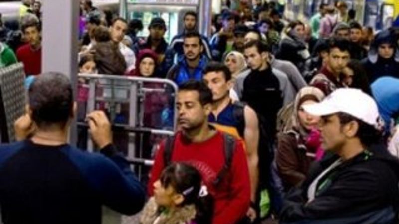 Avrupa ülkeleri Suriyelilere karşı sınıra asker yığıyor