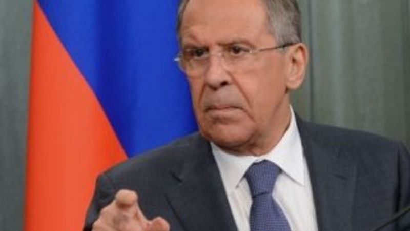 Lavrov: ABD IŞİD mevzilerinin yerini biliyor ama vurmuyor
