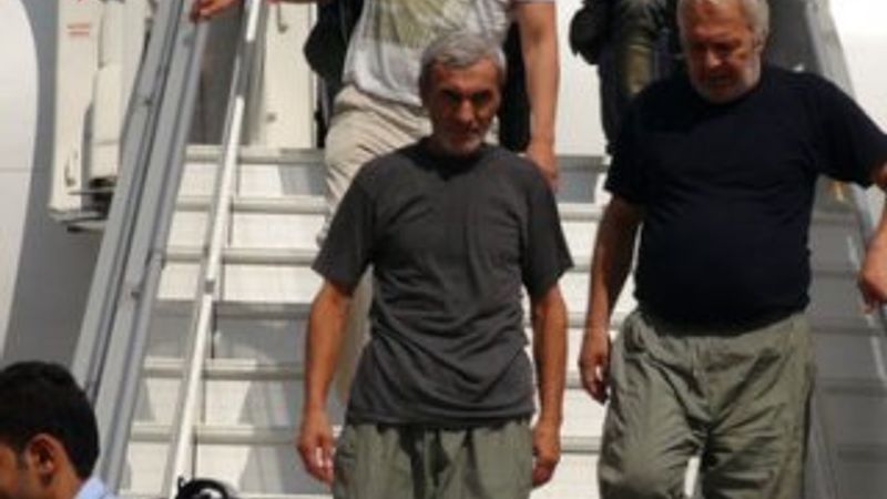 Irak'ta serbest bırakılan Türk işçiler İstanbul'a geldi