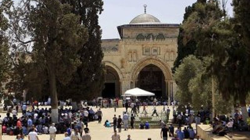 Mescid-i Aksa'ya girişe yaş sınırlaması getirildi