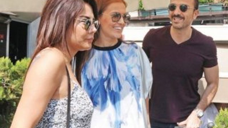 Demet Akalın yine hava attı