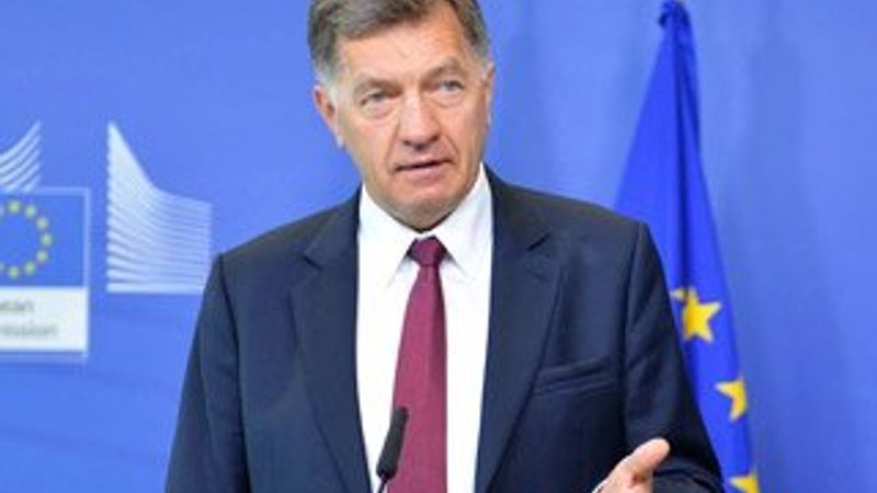 Litvanya Başbakanı Müslümanlara camiyi çok gördü