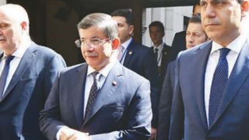 Davutoğlu: Kandil'in bağlantıları kesildi