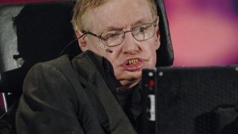 Stephen Hawking'den uzaylı açıklaması