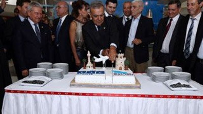 Selanik ile İzmir arasında uçak seferleri başladı