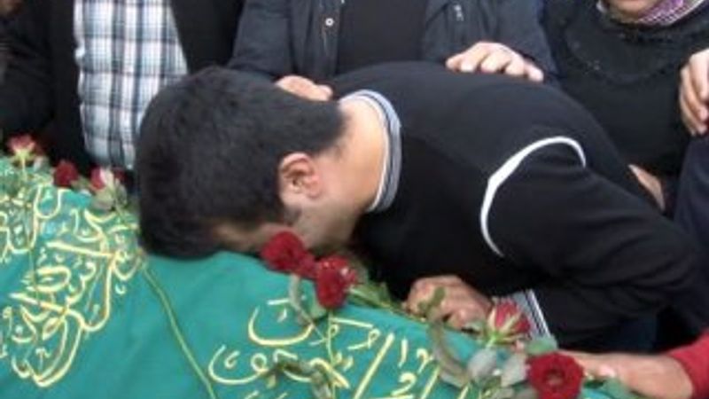 Cenazede HDP ve PKK'ya tepki