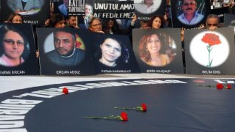 Kadıköy'deki protestoda 'katil devlet' sloganları