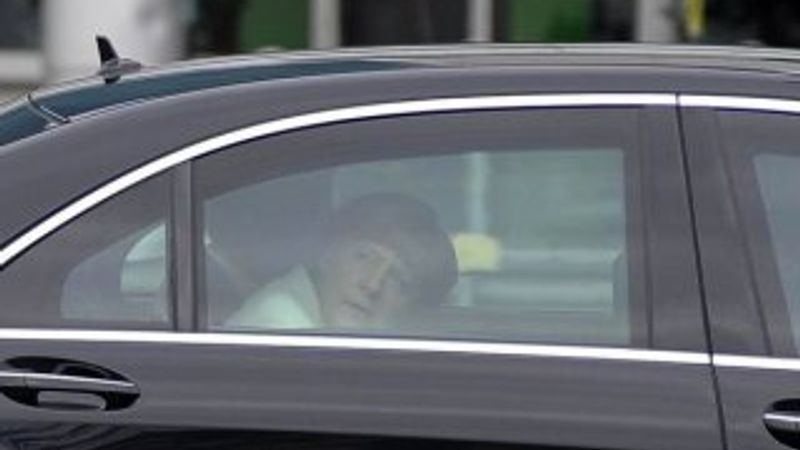 Merkel İstanbul'da trafiğe takıldı