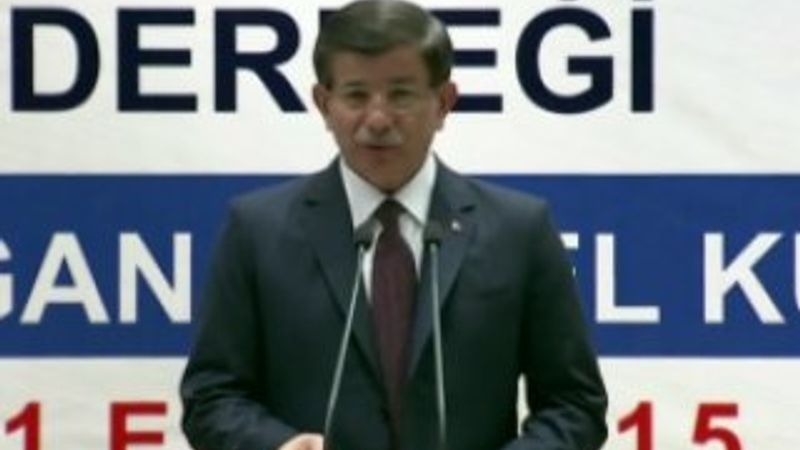Başbakan Davutoğlu emeklilere ev müjdesi verdi