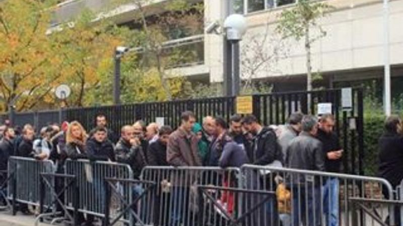 Avrupa'da oy verme işlemi bu gece sona eriyor