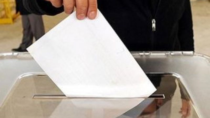 Seçim sonuçlarını tek bilen anketçi Adil Gür oldu