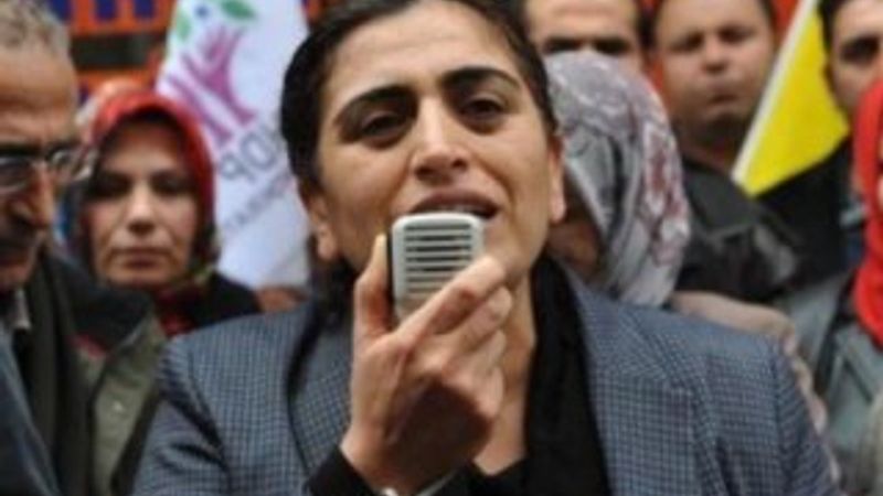 Sebahat Tuncel'den tehdit: Bunun altında Türkiye kalır